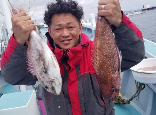 ノッコミ真鯛船 ２船とも真鯛全員ゲット 育丸